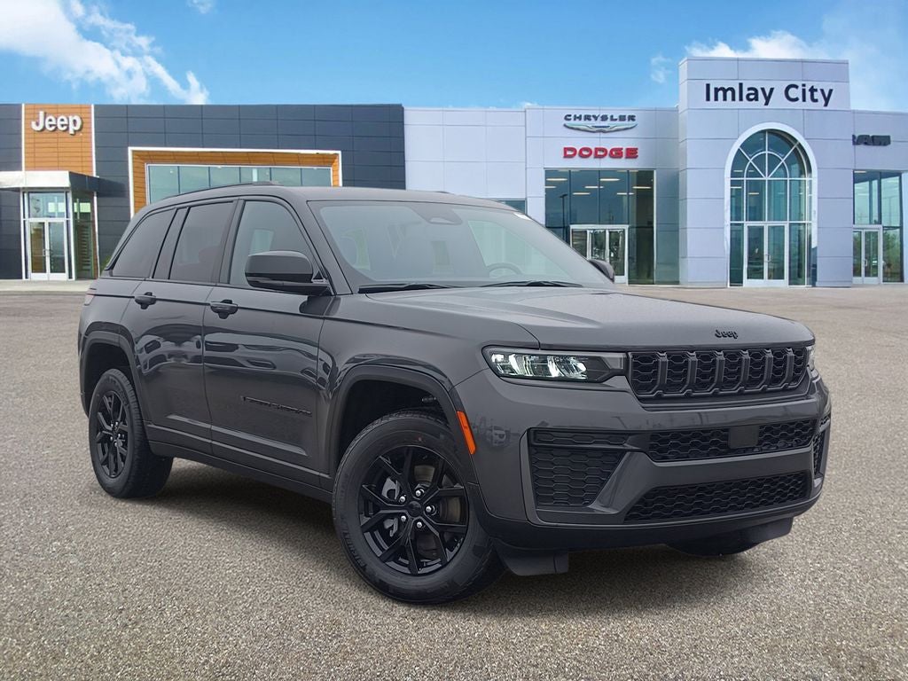 2026 Jeep Grand Cherokee GRAND CHEROKEE LAREDO ALTITUDE 4X4 in Baltic Gray Metallic Clear-Coat Exterior Paint — front three-quarter view