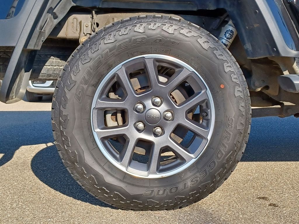 2021 Jeep Gladiator — detail view
