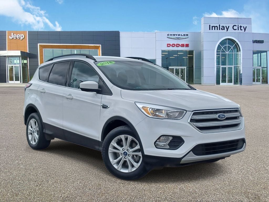 2018 Ford Escape SE in Oxford White — front three-quarter view