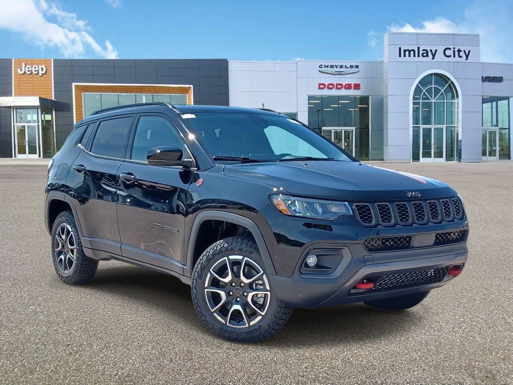 2026 Jeep Compass COMPASS TRAILHAWK 4X4 in Diamond Black Crystal Pearl-Coat Exterior Paint — front three-quarter view