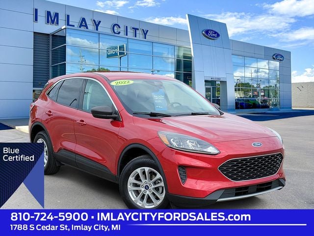 2022 Ford Escape SE in Rapid Red Metallic Tinted Clearcoat — front three-quarter view